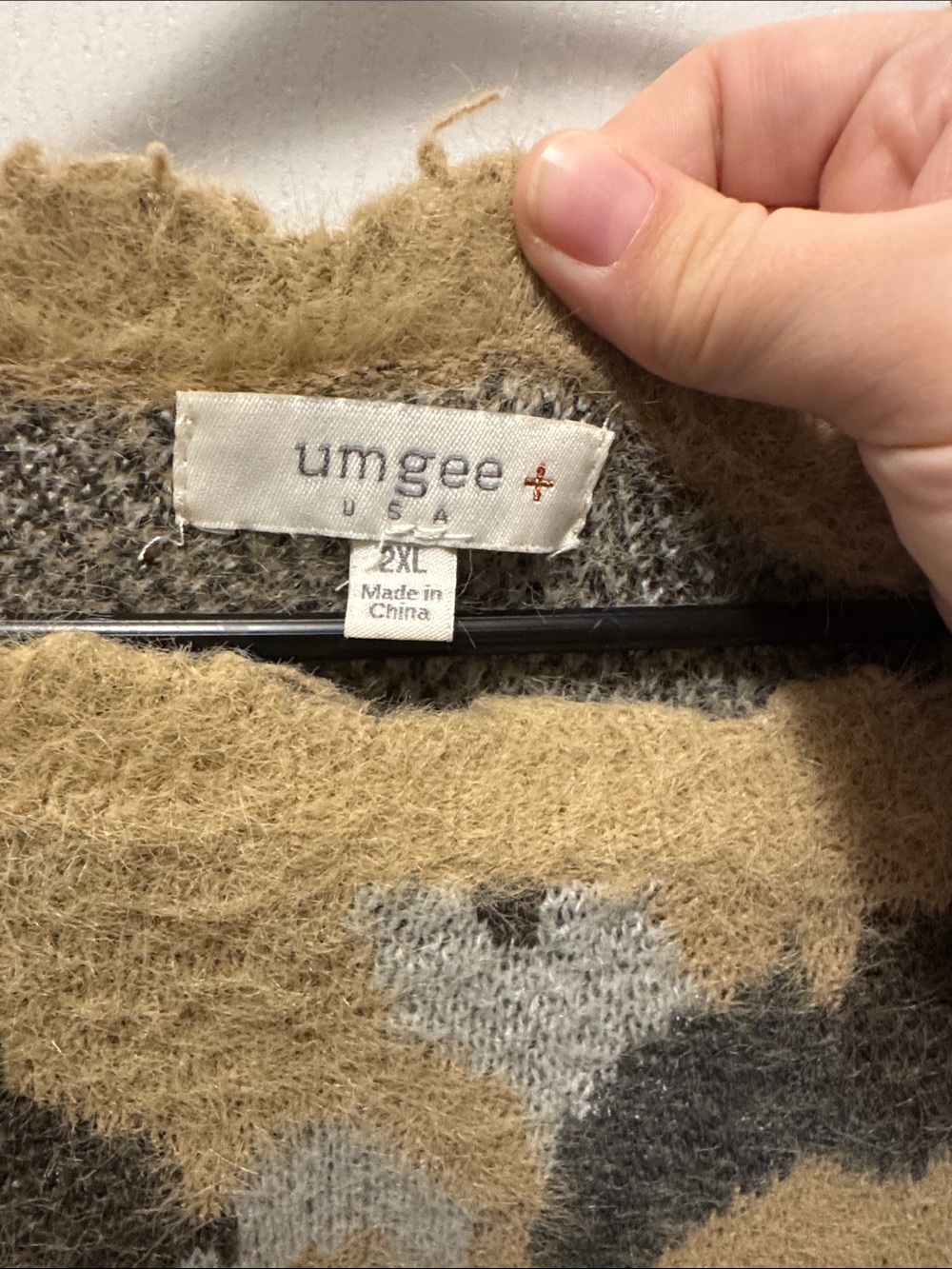 Umgee Plus Size 2X Distressed Fuzzy Knit Sweater Abstract Camo - Picture 2 of 2